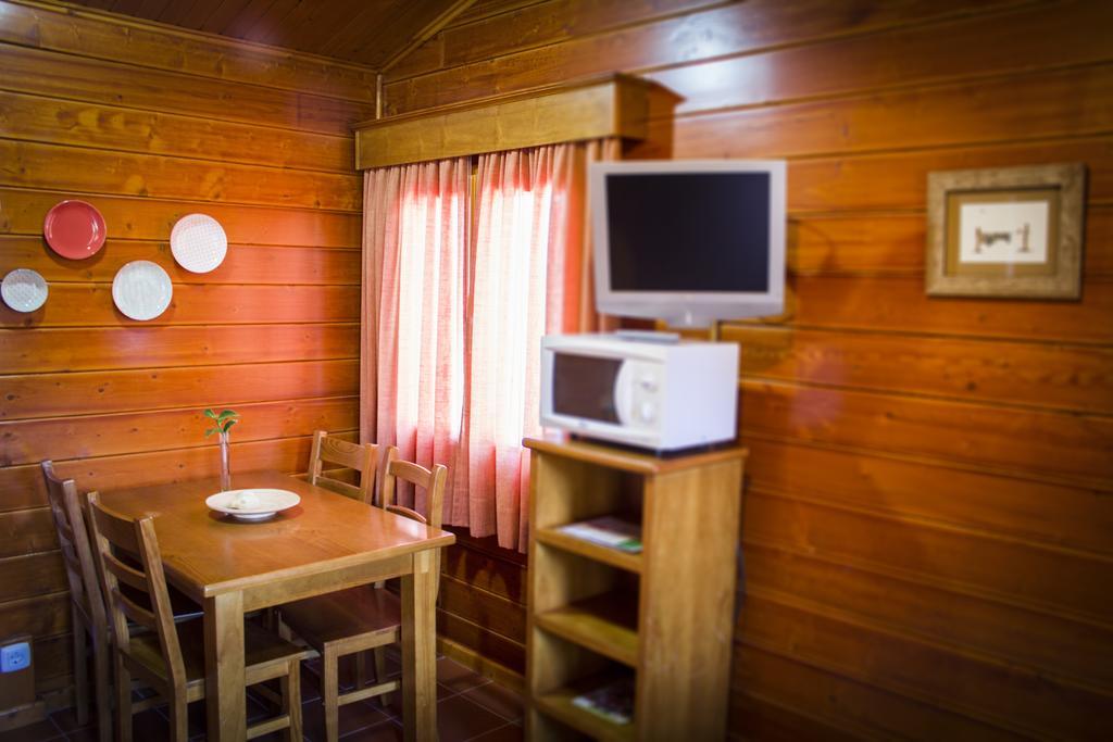 Camping Oleiros โอเลโรช ภายนอก รูปภาพ
